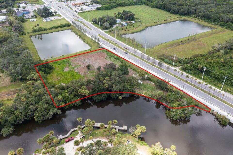2083 W Midway Road Property Photo 3