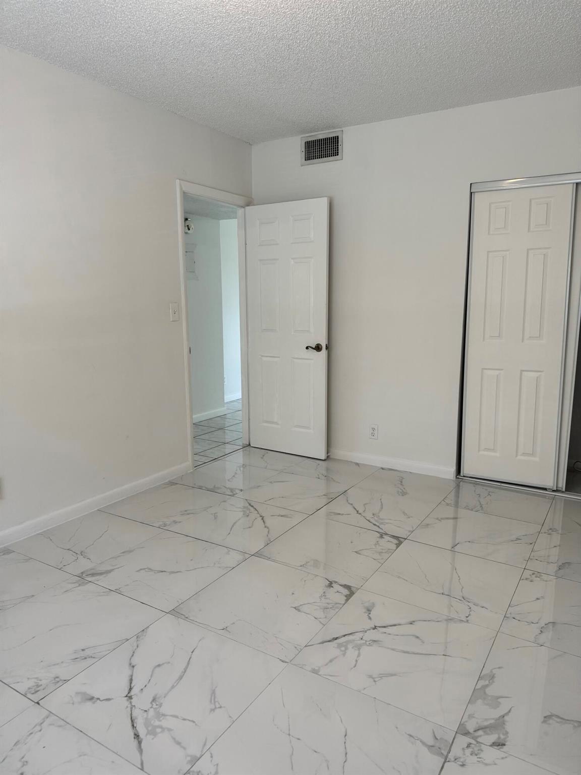 650 Sw 15th Avenue 0 Property Photo 12