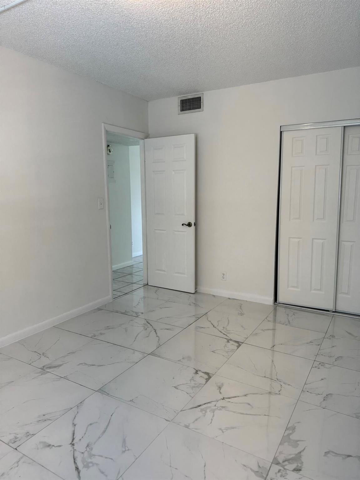 650 Sw 15th Avenue 0 Property Photo 14