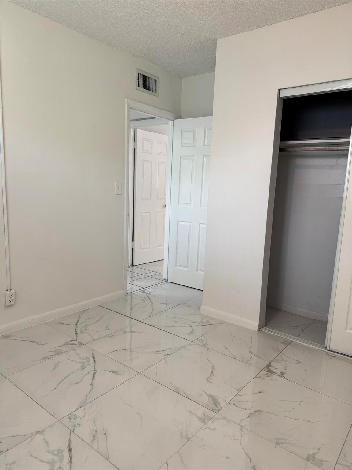 650 Sw 15th Avenue 0 Property Photo 17