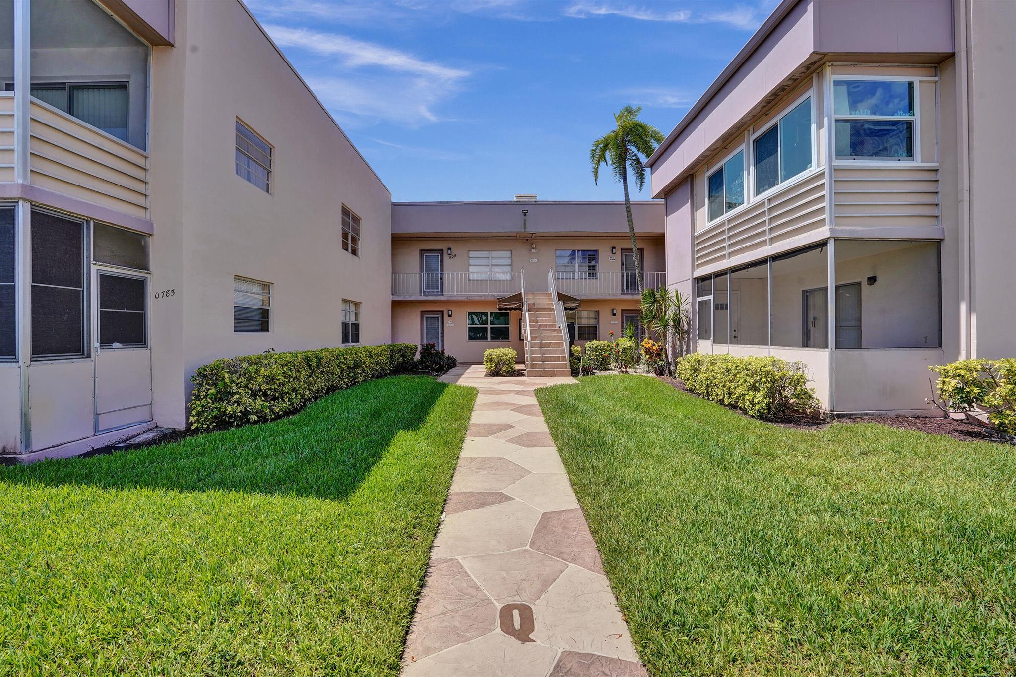 788 Flanders Q Property Photo 1
