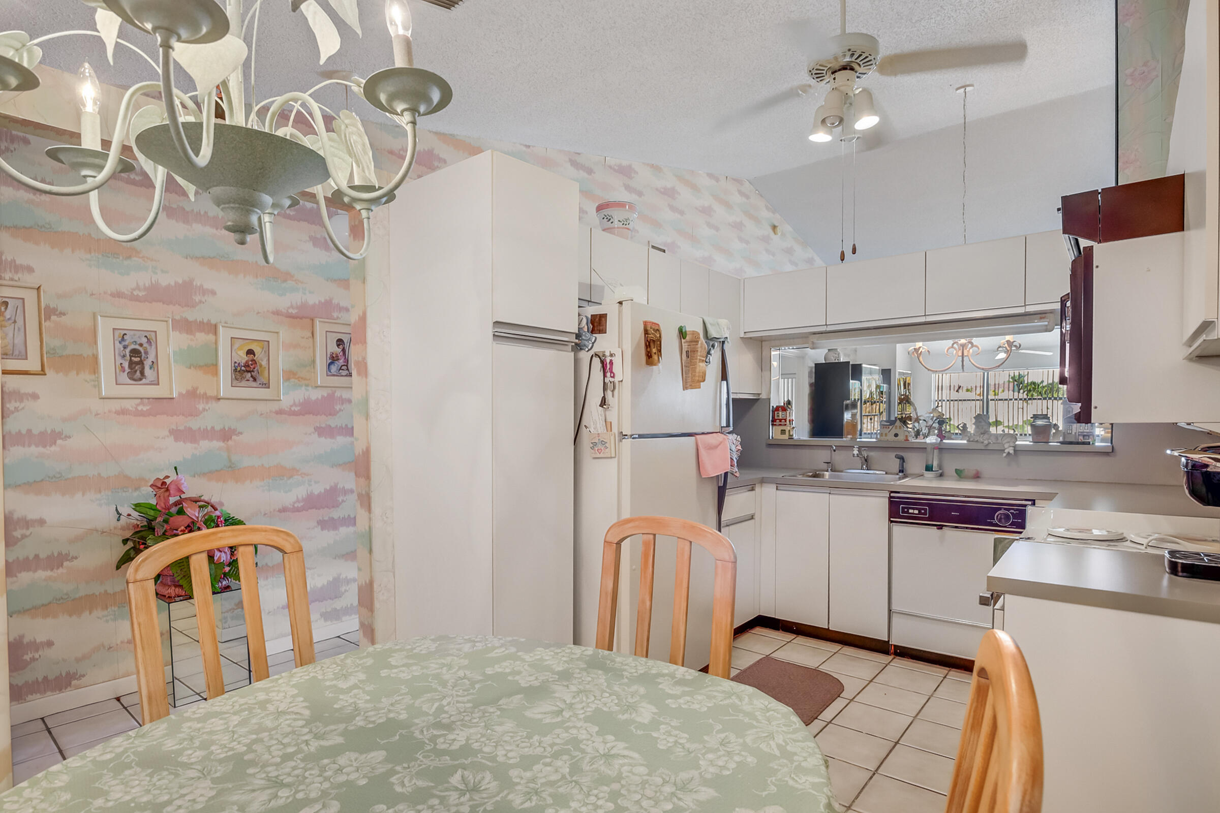 7610 Tahiti Lane 201 Property Photo 11