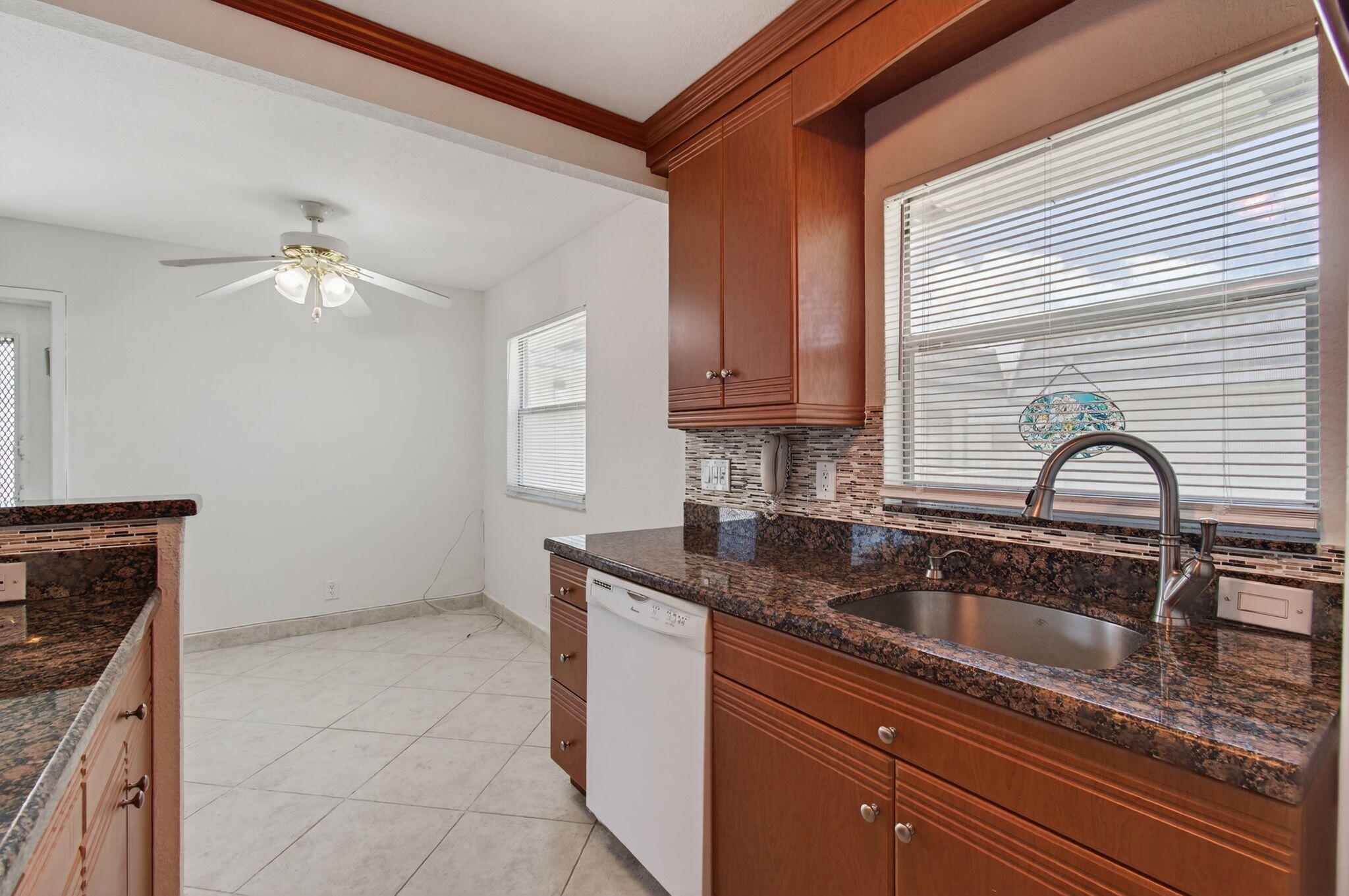 228 Brittany E Property Photo 8