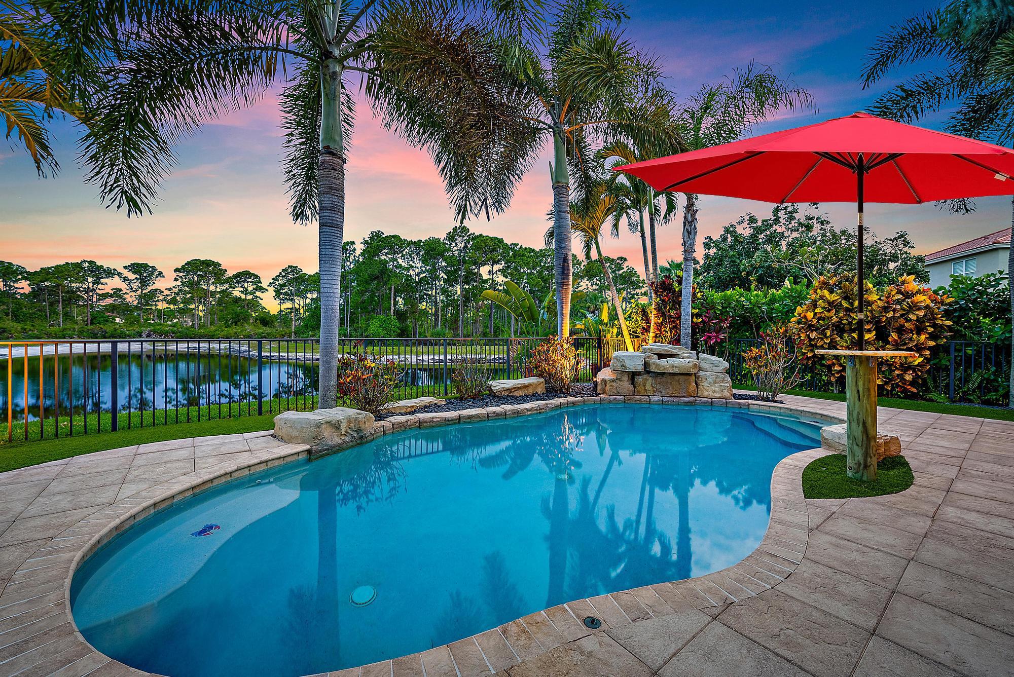 6126 Se Split Oak Trail Property Photo 1