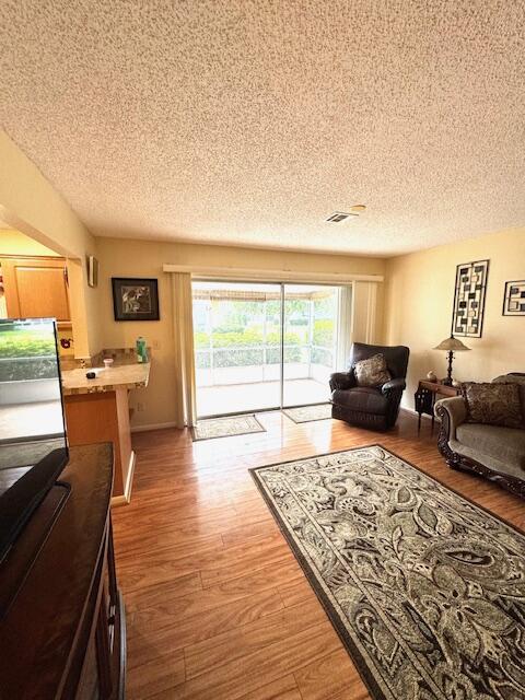 1023 Pheasant Run Drive A Property Photo 6