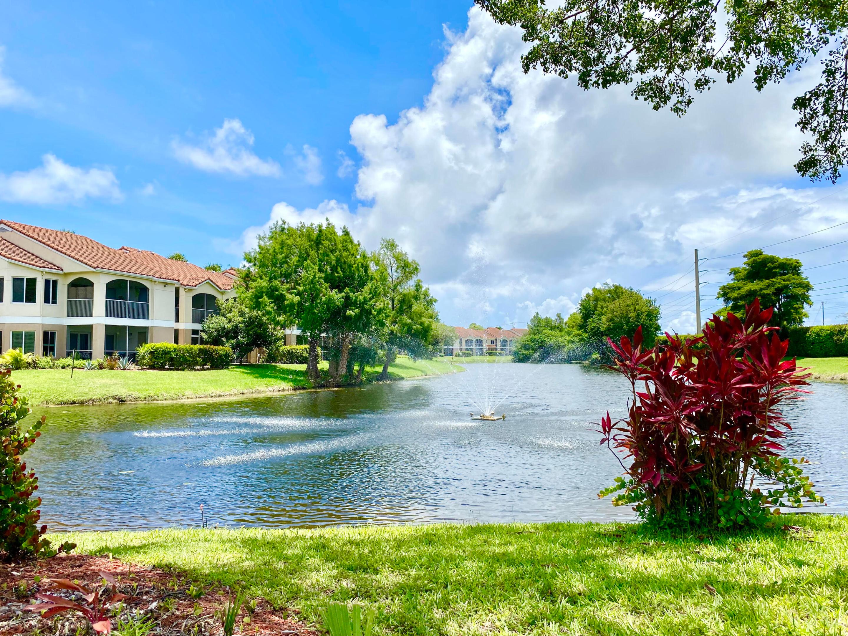 815 W Boynton Beach Boulevard 16-201 Property Photo 1