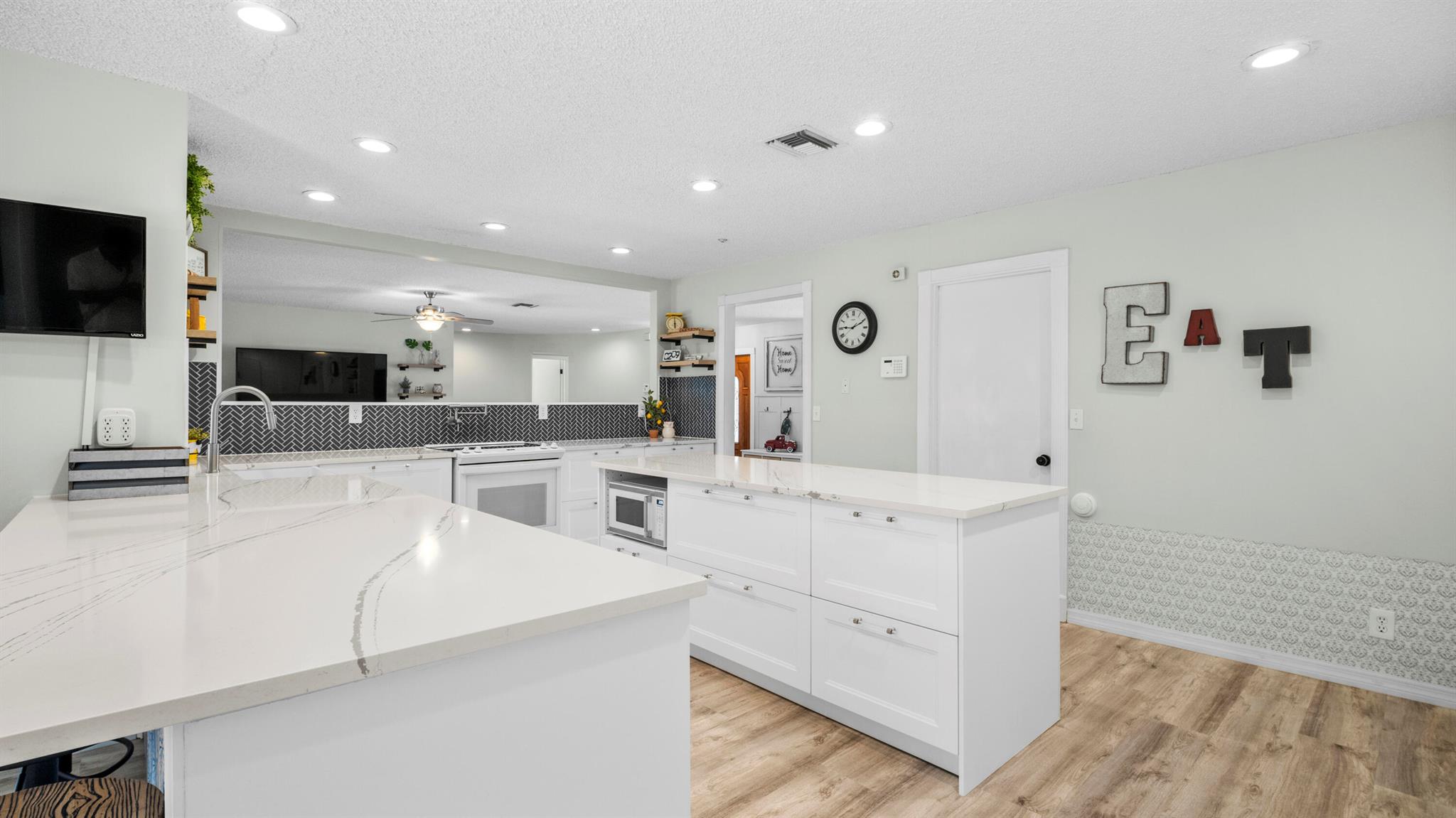 4560 Brandywine Drive Property Photo 1