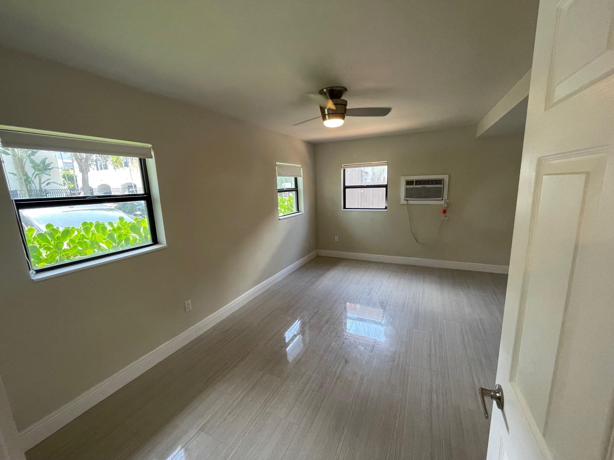 112 Ne 5th Street 1 Property Photo 6