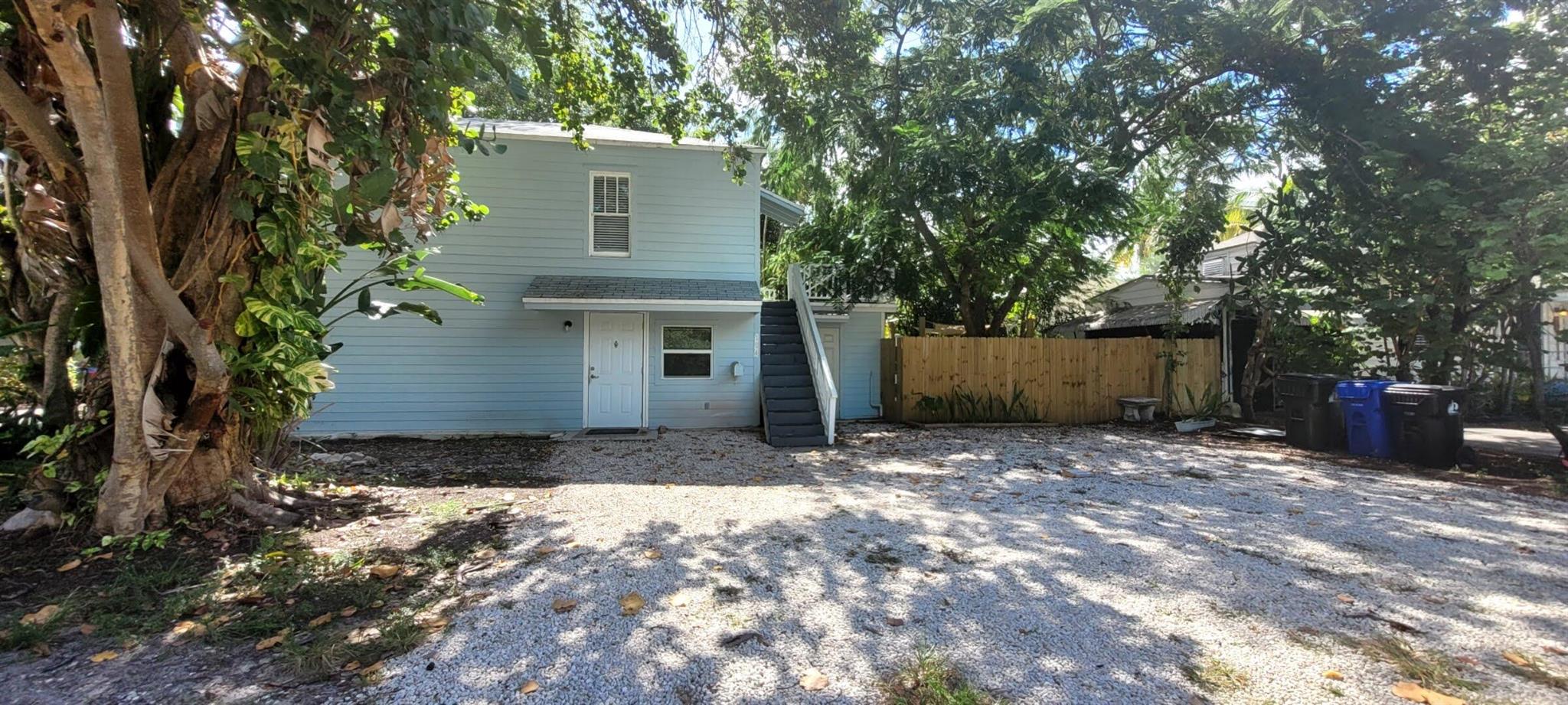 104 Ne 5th Street Property Photo 2