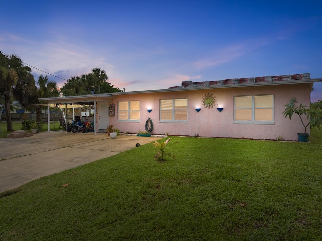 1770 Coral Circle Property Photo 1