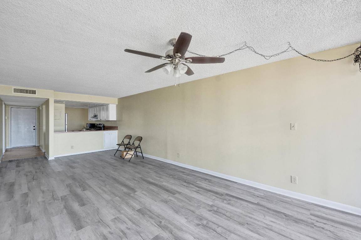 12 Royal Palm Way 6020 Property Photo 7