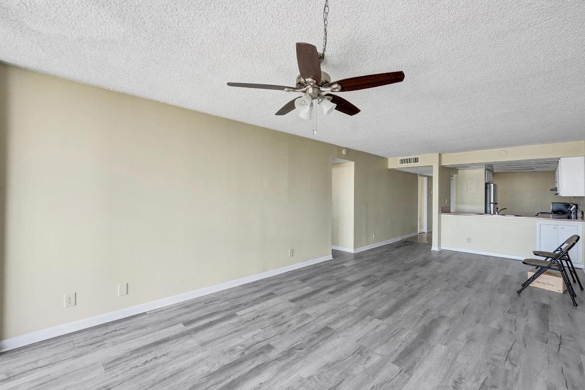 12 Royal Palm Way 6020 Property Photo 8
