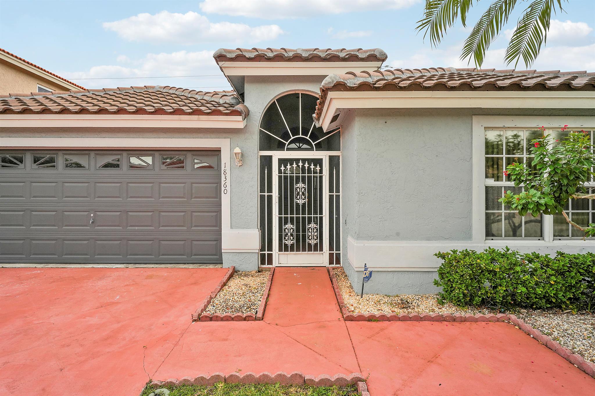 18360 Coral Isles Drive Property Photo 4