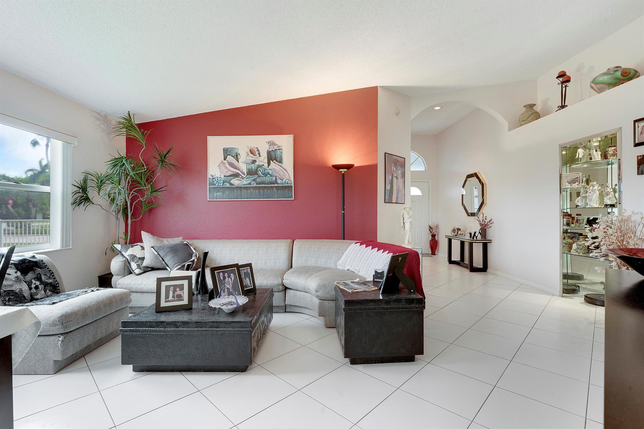 18360 Coral Isles Drive Property Photo 6