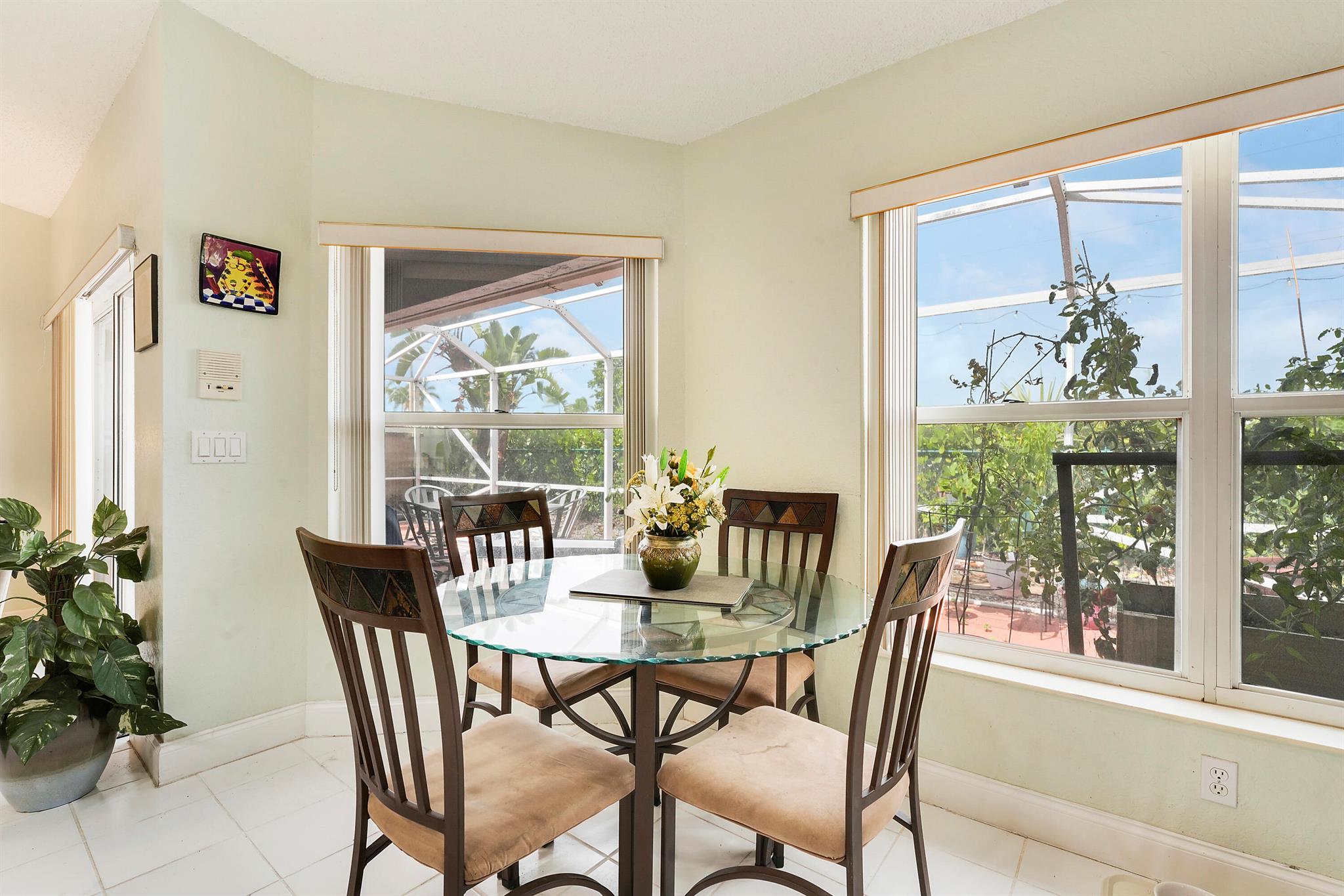 18360 Coral Isles Drive Property Photo 12