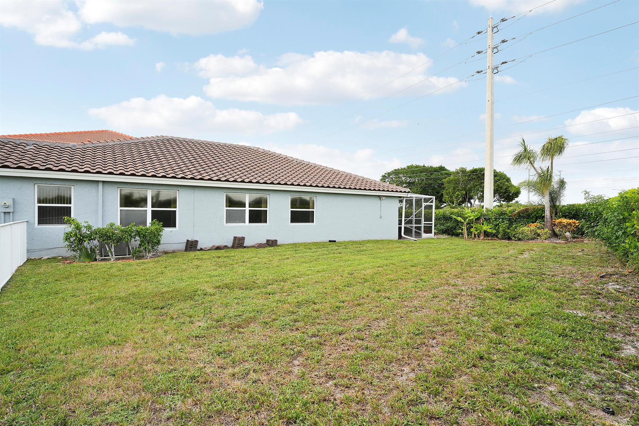 18360 Coral Isles Drive Property Photo 26