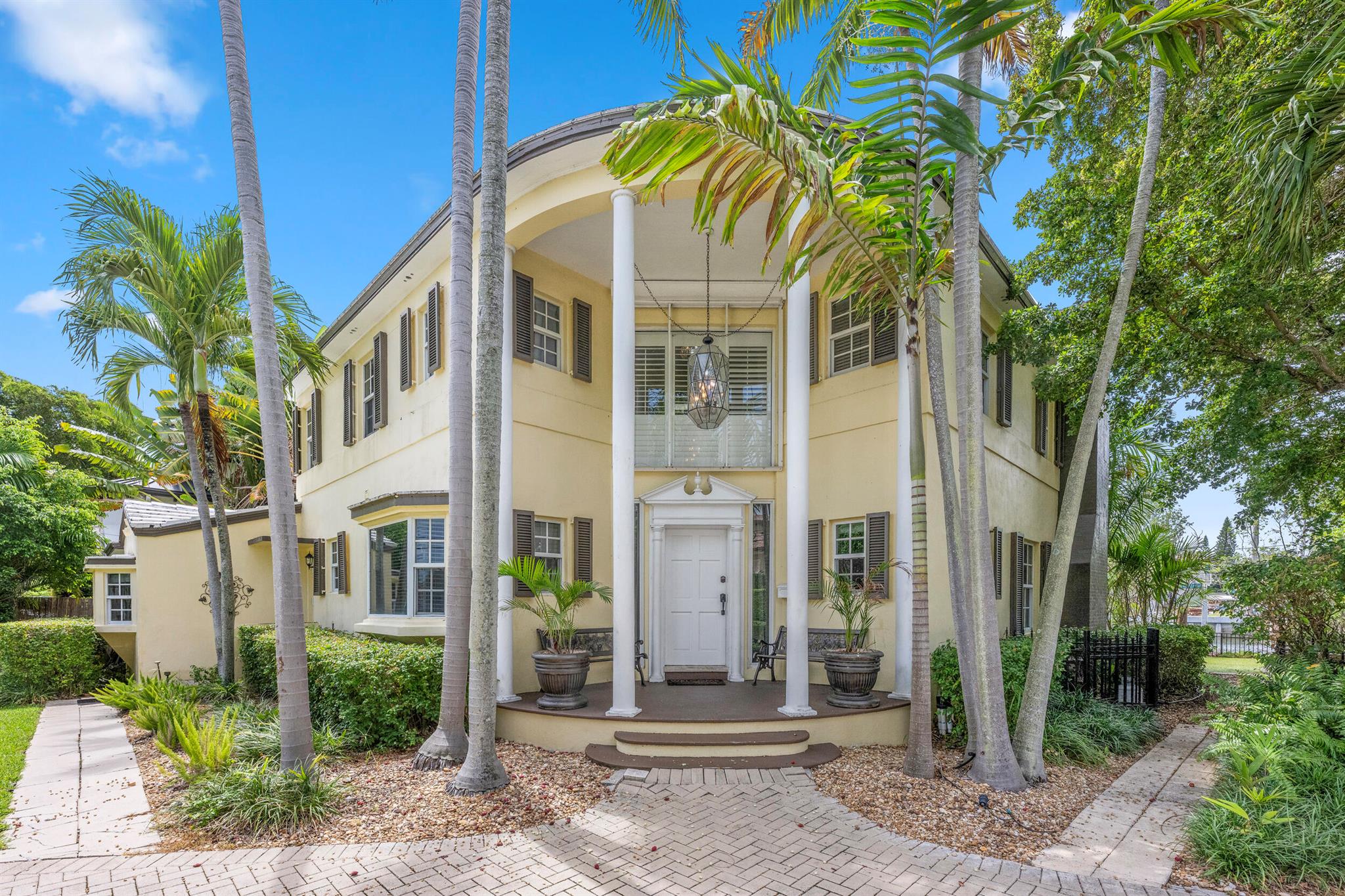 2300 Castilla Isle Property Photo 1