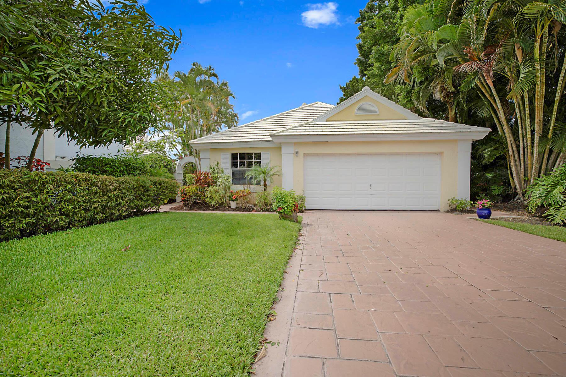9358 Heathridge Drive Property Photo 1