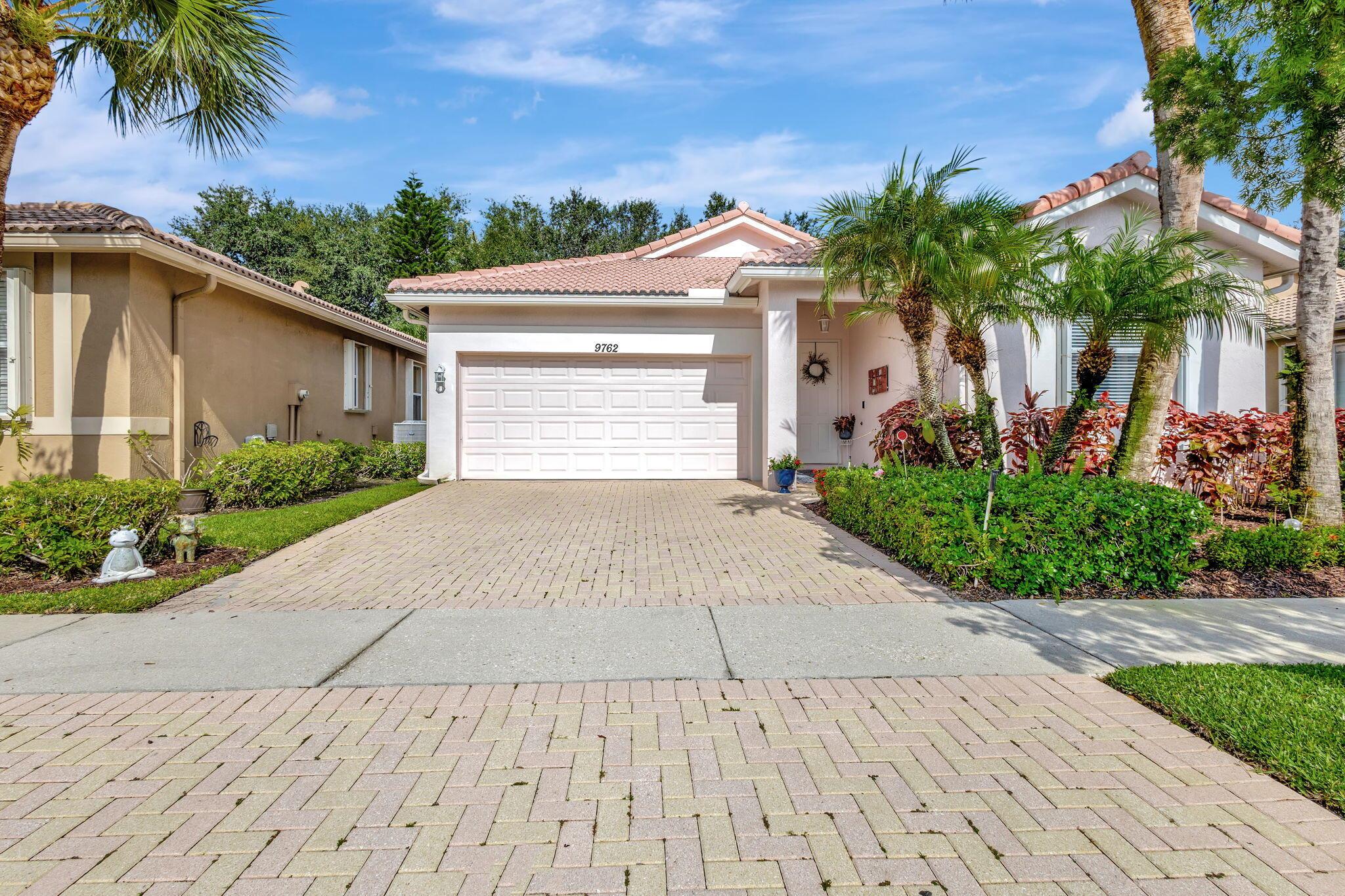 9762 Sandpiper Lane Property Photo 1