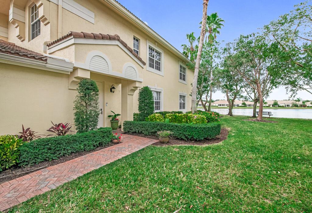 9773 Bowline Drive 203 Property Photo 4