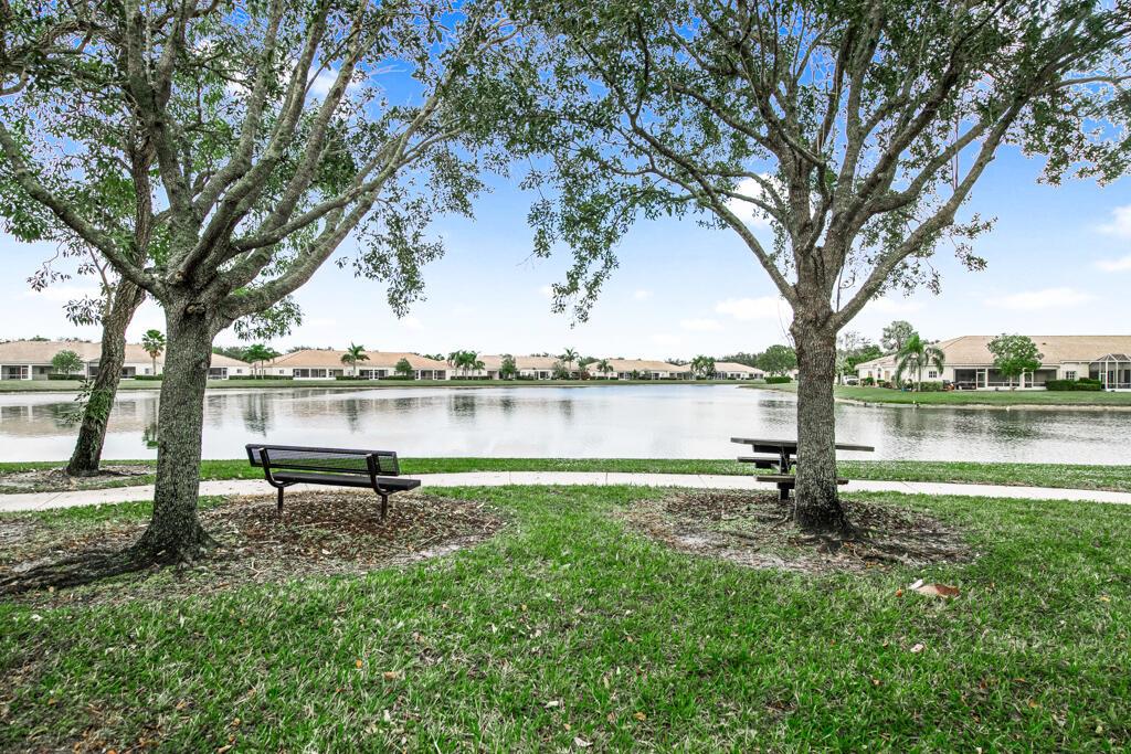 9773 Bowline Drive 203 Property Photo 5