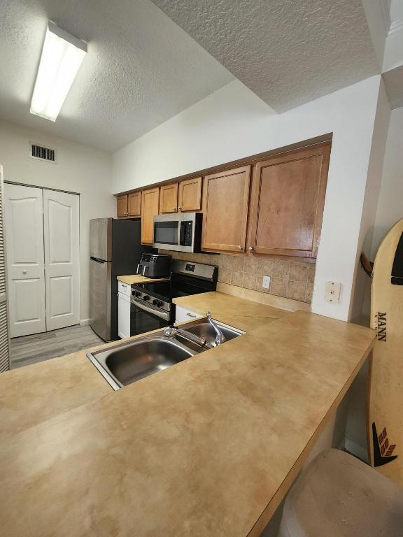 2103 Myrtlewood Circle E 2103 Property Photo 2