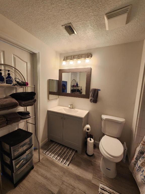2103 Myrtlewood Circle E 2103 Property Photo 12