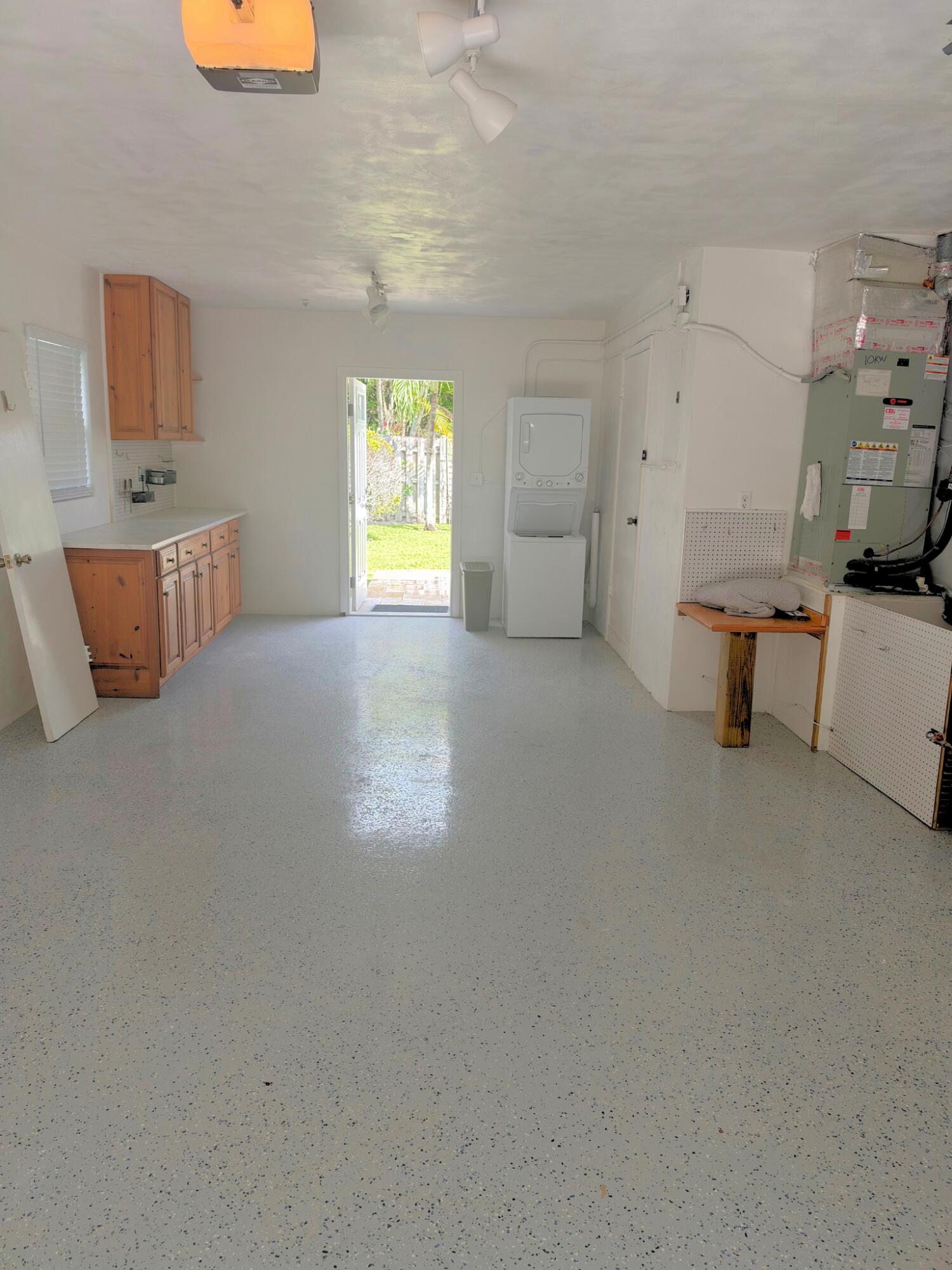 1260 Manor Drive Property Photo 24