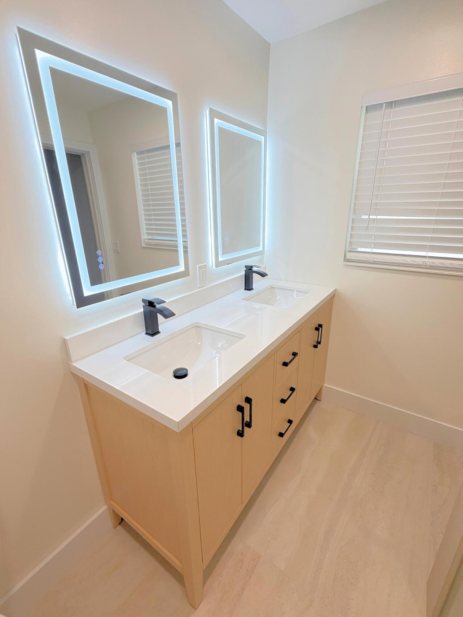 1260 Manor Drive Property Photo 33