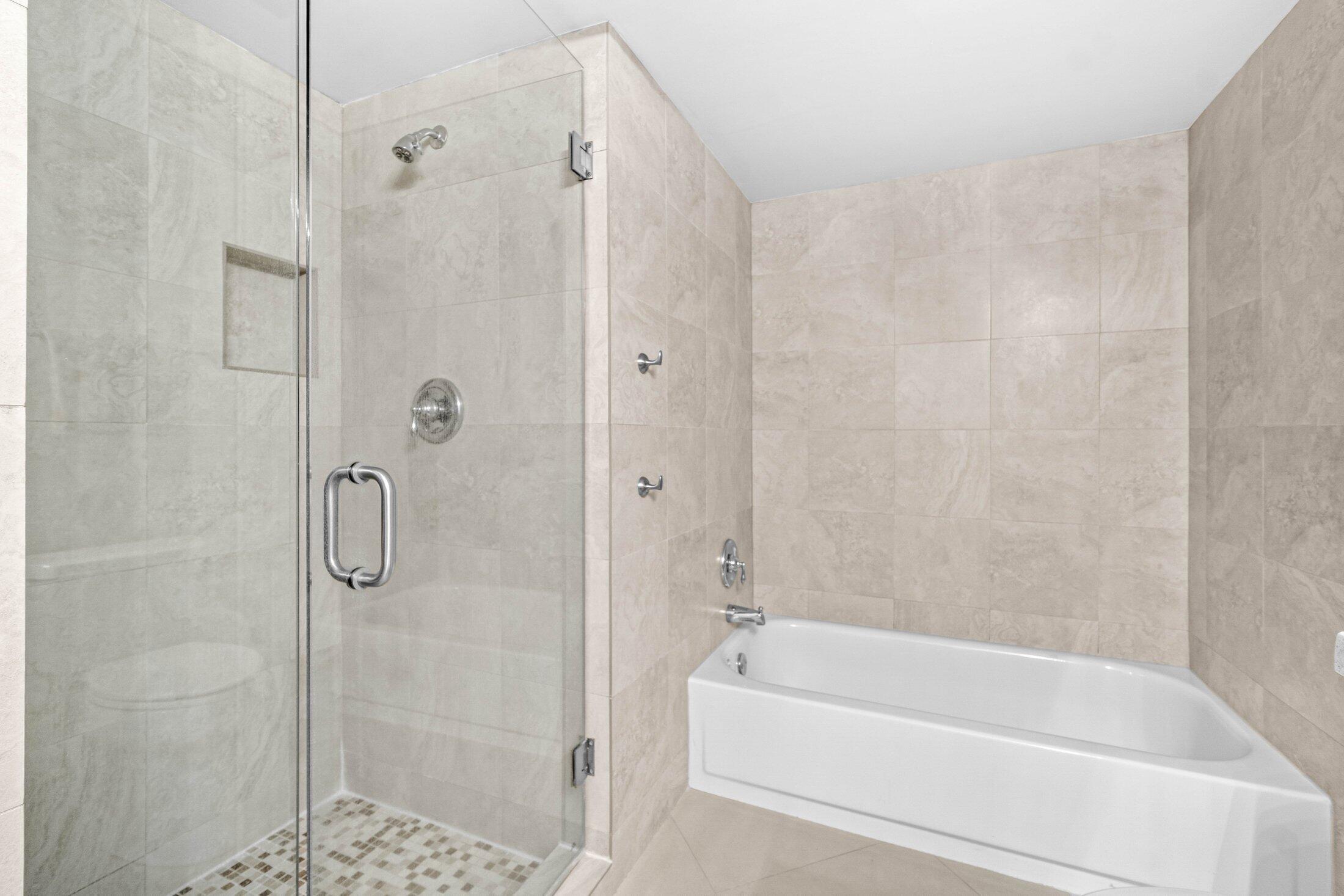 31 Stratford Lane C Property Photo 18