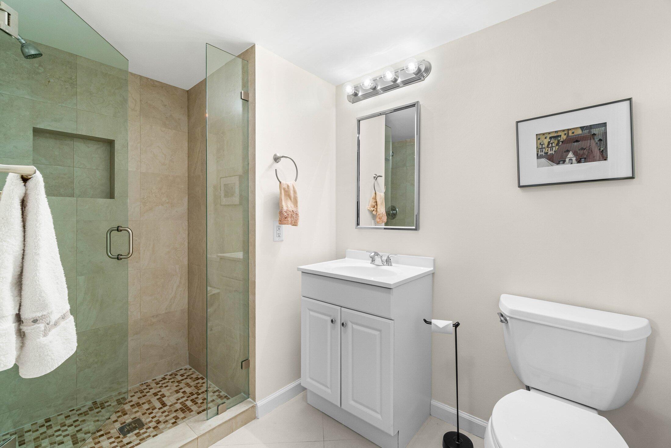 31 Stratford Lane C Property Photo 20