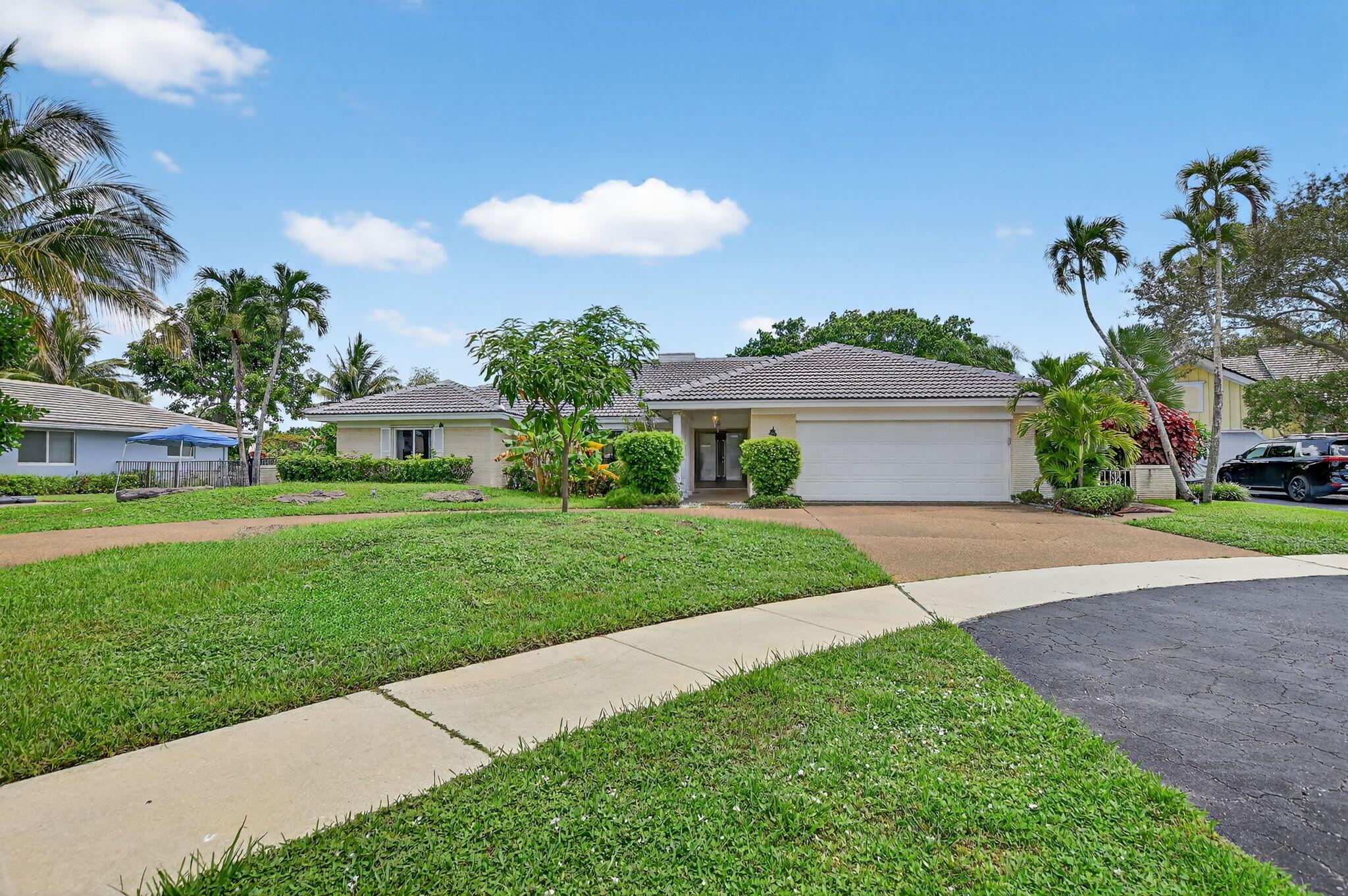 6938 S Grande Drive Property Photo 1