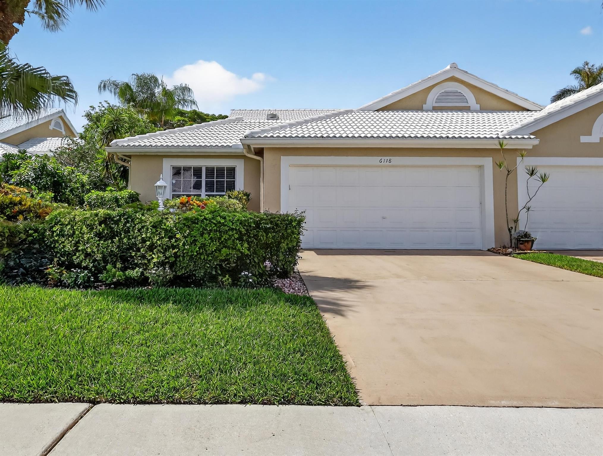 6118 Greenspointe Drive Property Photo 1