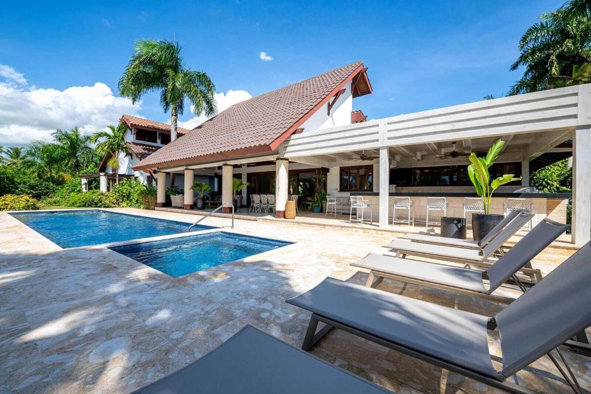 2 00 Property Photo 2