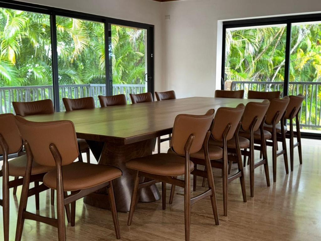27 00 Property Photo 11