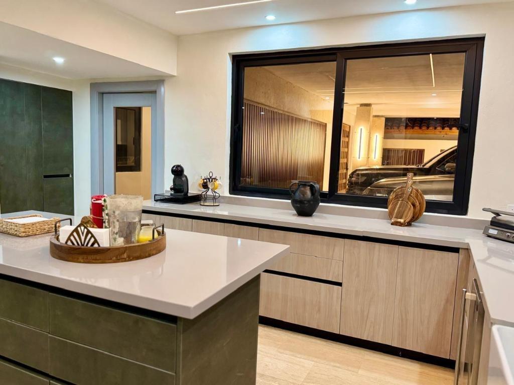27 00 Property Photo 14