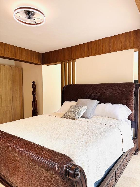 27 00 Property Photo 26