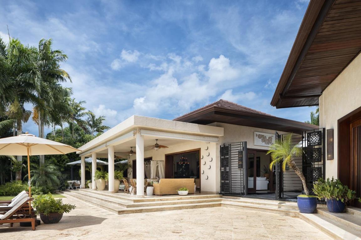 27 37 Property Photo 9
