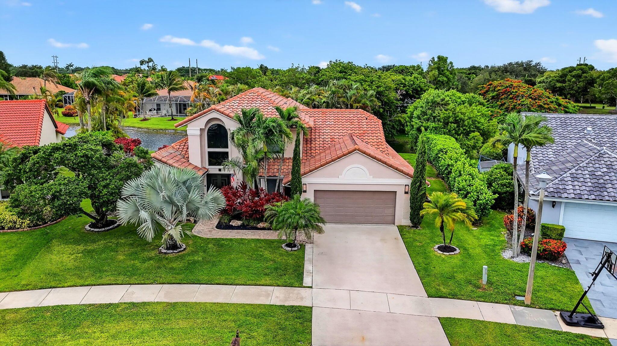 10798 Seacliff Circle Property Photo 1