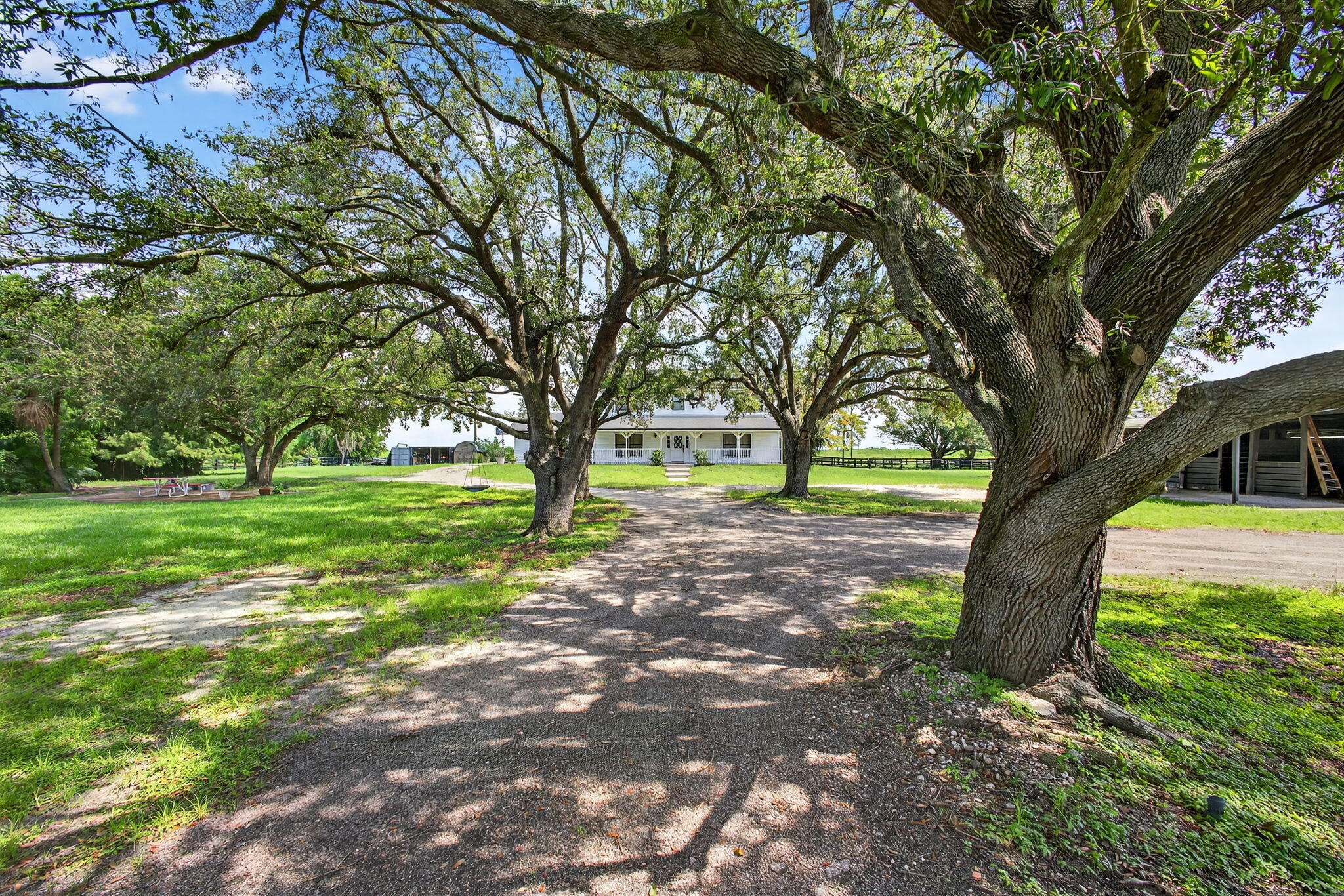 16229 Rustic Rd Road Property Photo 6