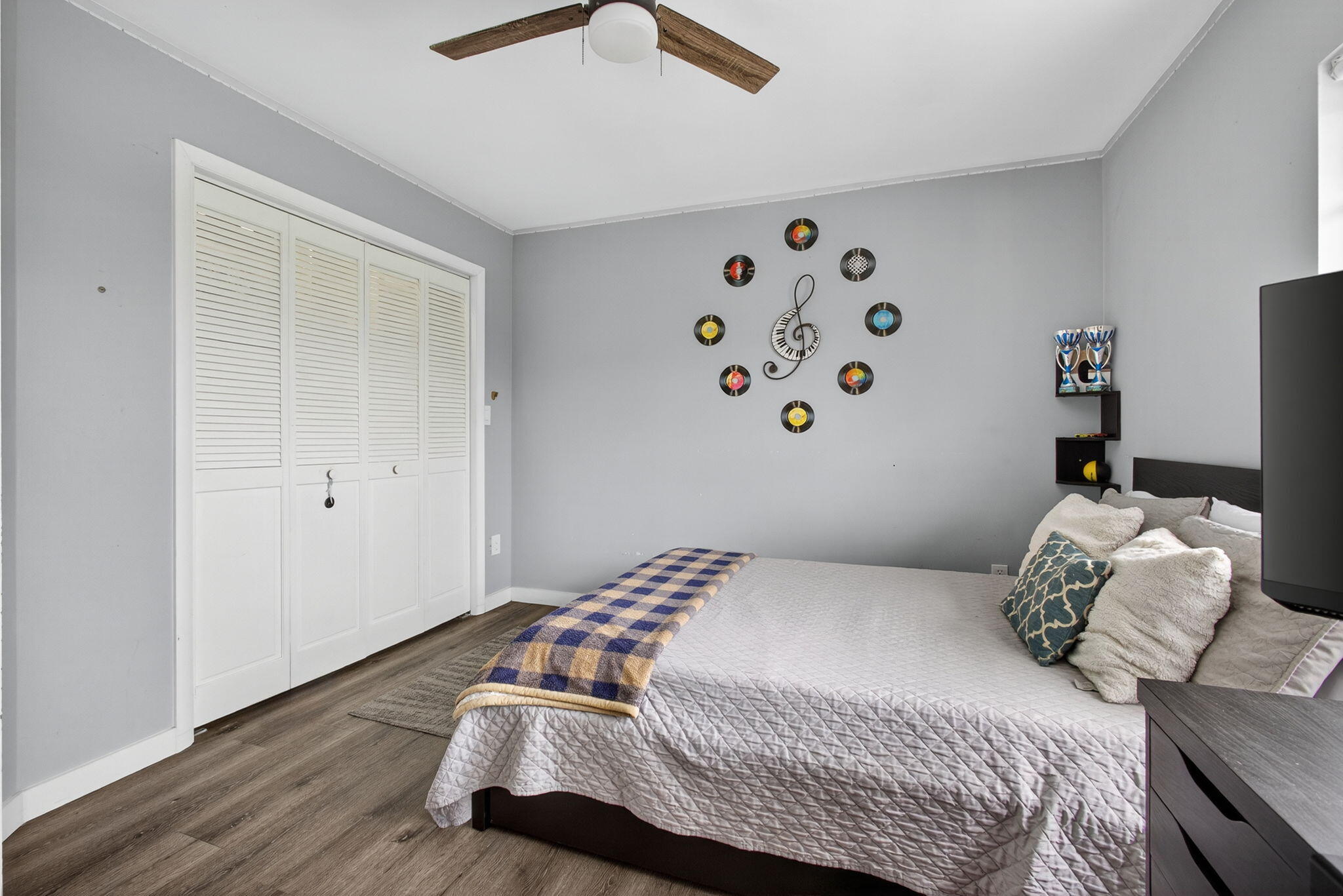 16229 Rustic Rd Road Property Photo 41
