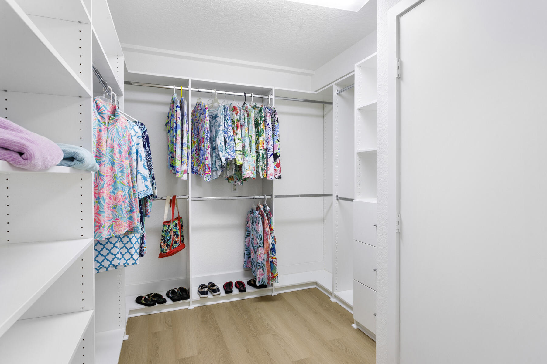 601 Seafarer Circle 101 Property Photo 16