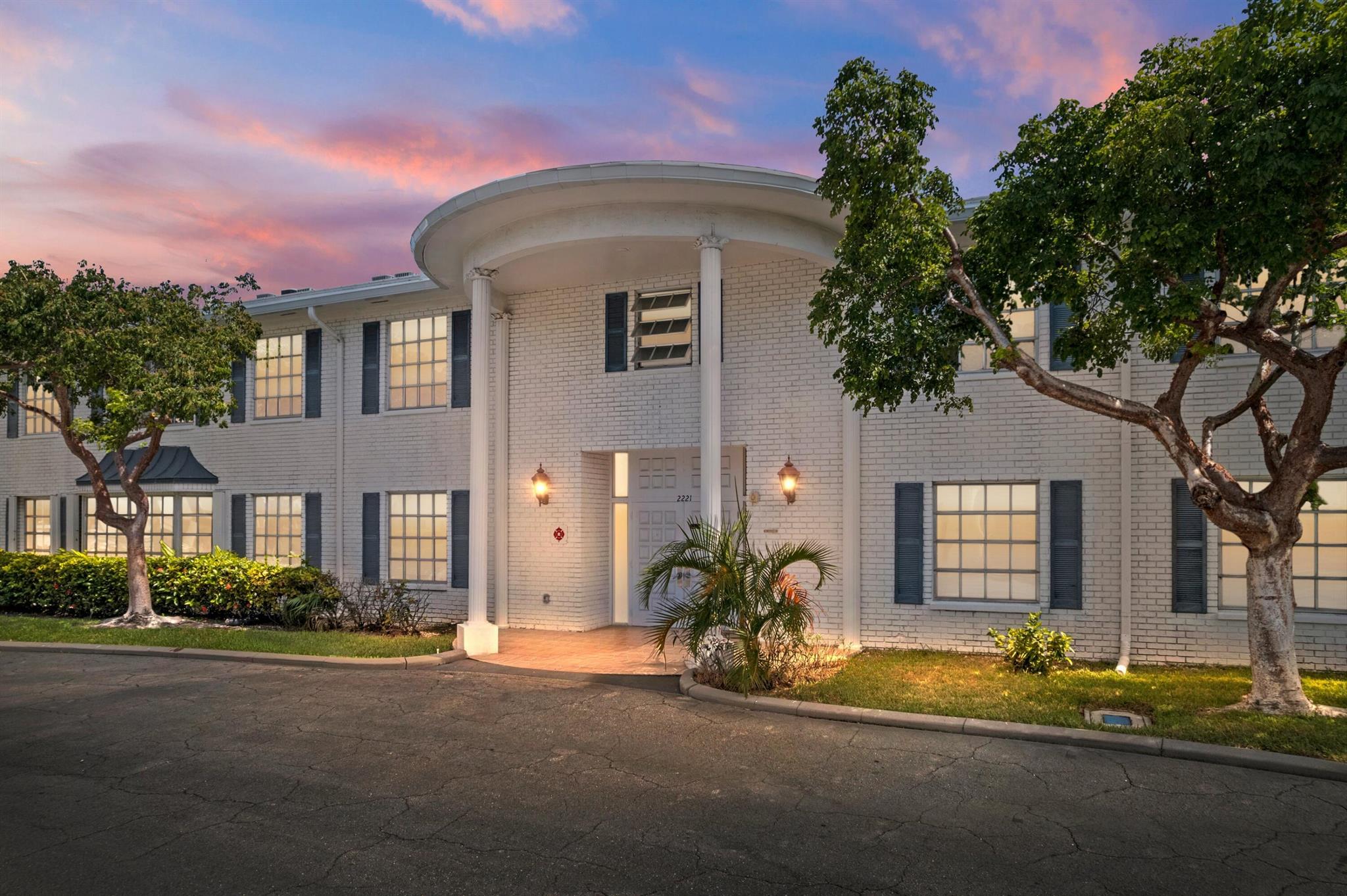 2221 NE 68th Street 922 Property Photo 1