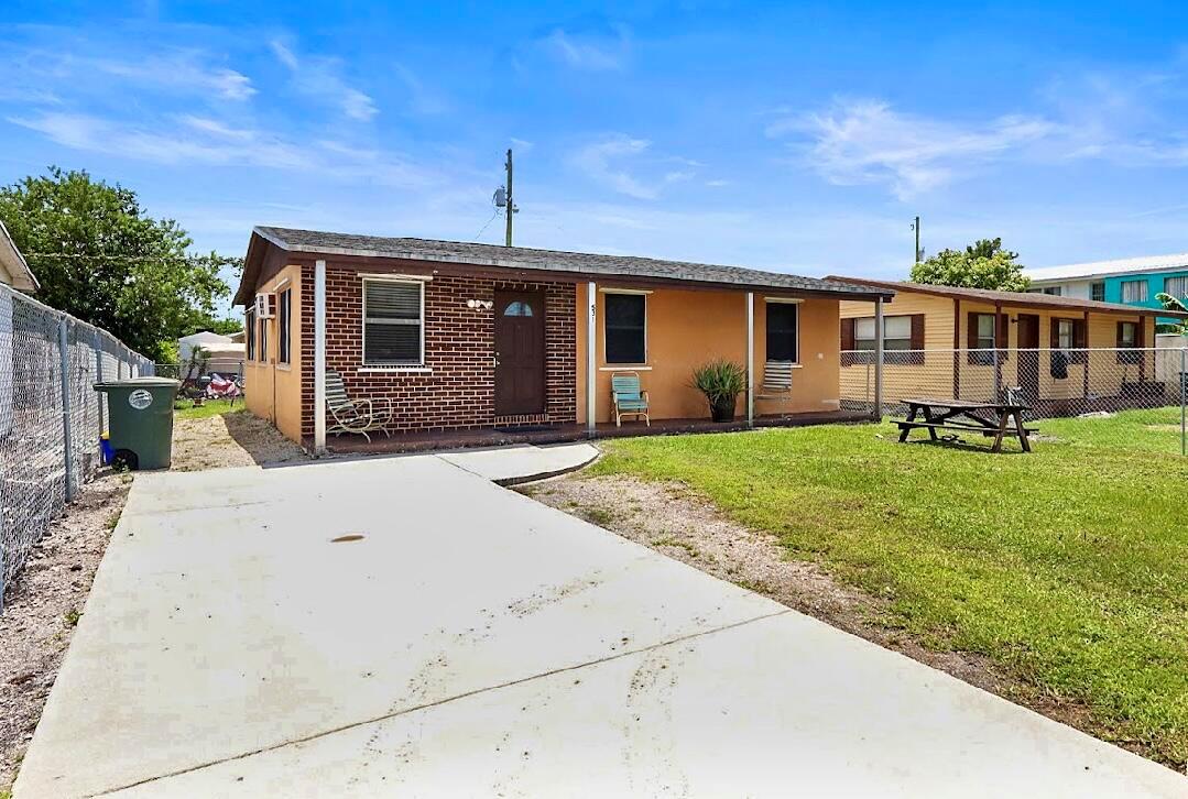 531 SW 4th St Street