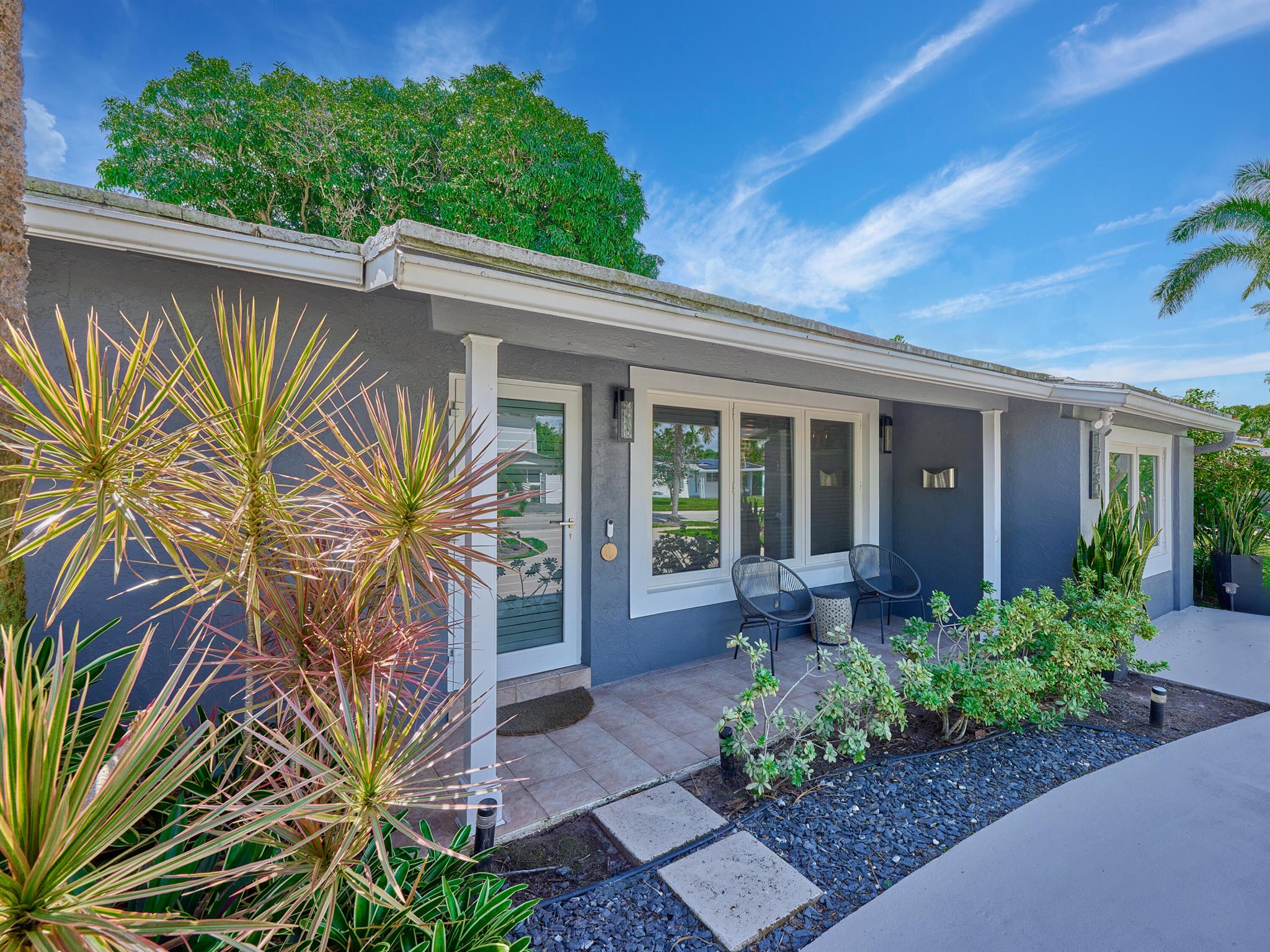 1750 Ne 40th Street Property Photo 1