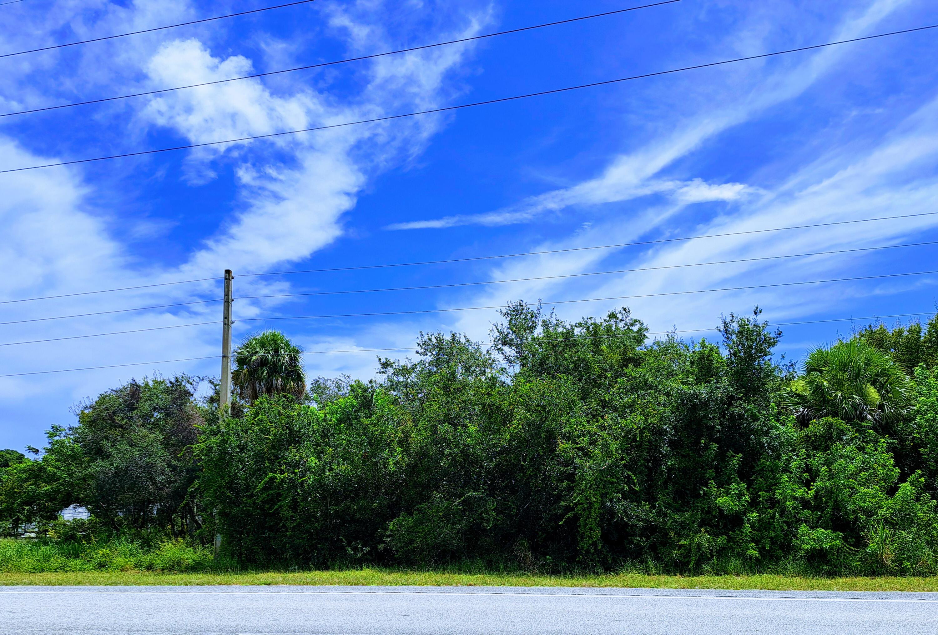 R11110285 Property Photo 2