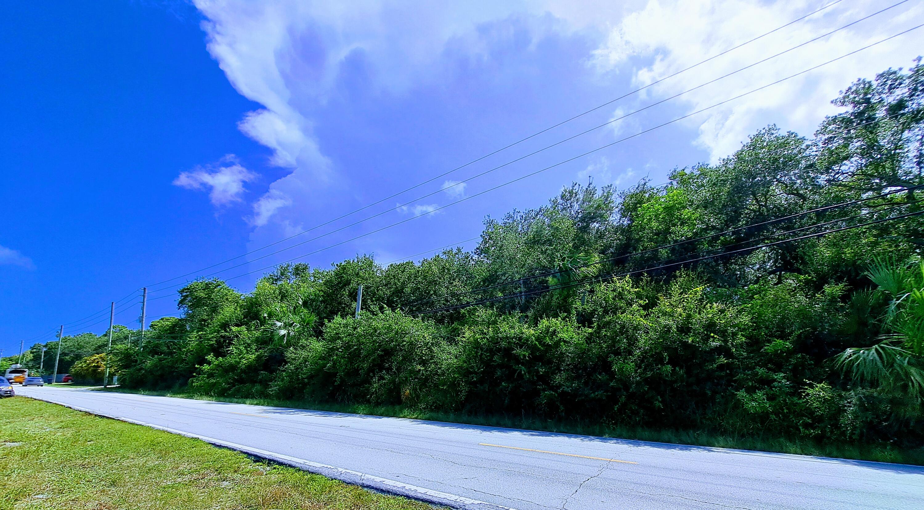 R11110285 Property Photo 3