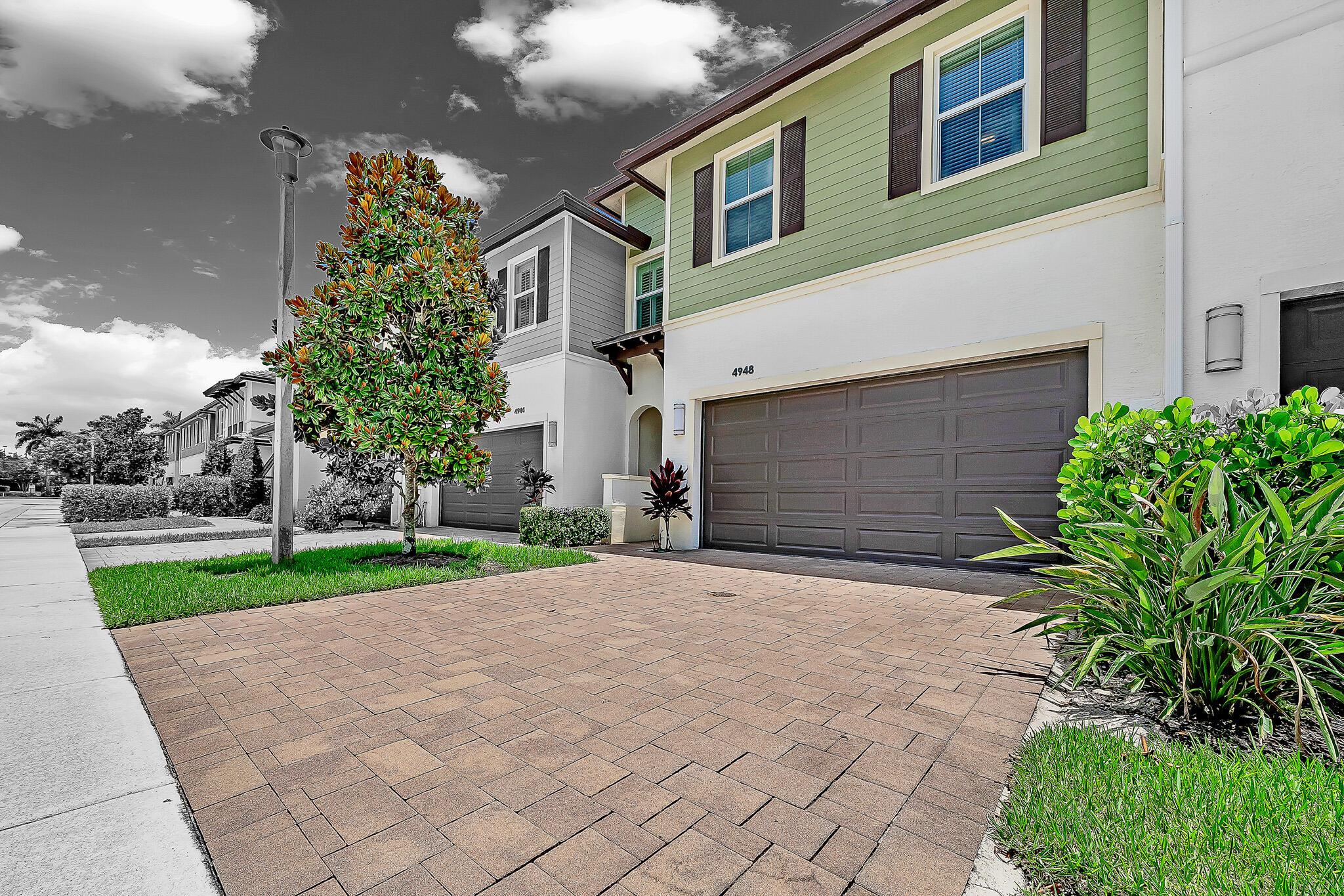 4948 Pointe Midtown Way Property Photo 1