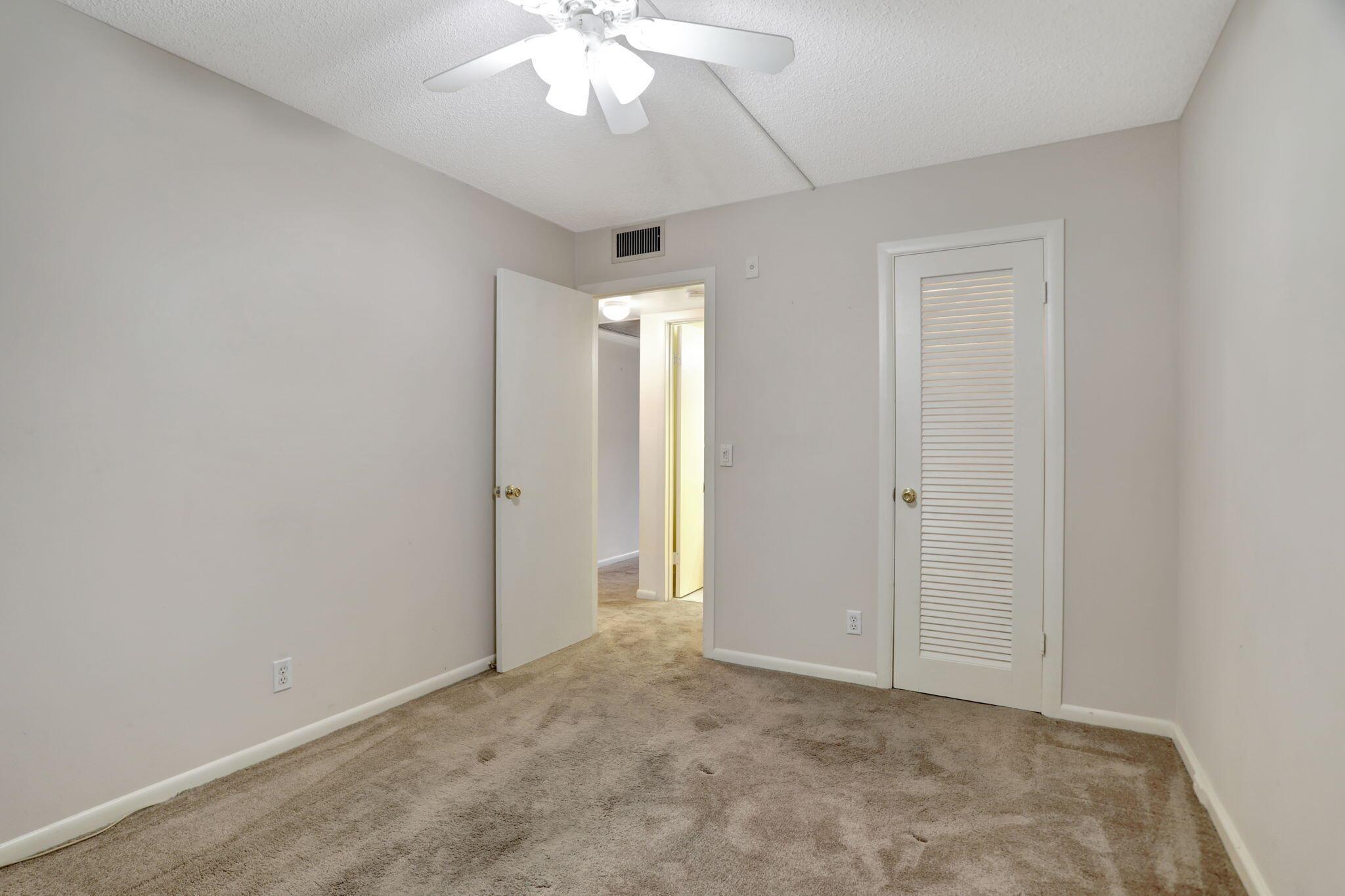 94 Newport F F Property Photo 4
