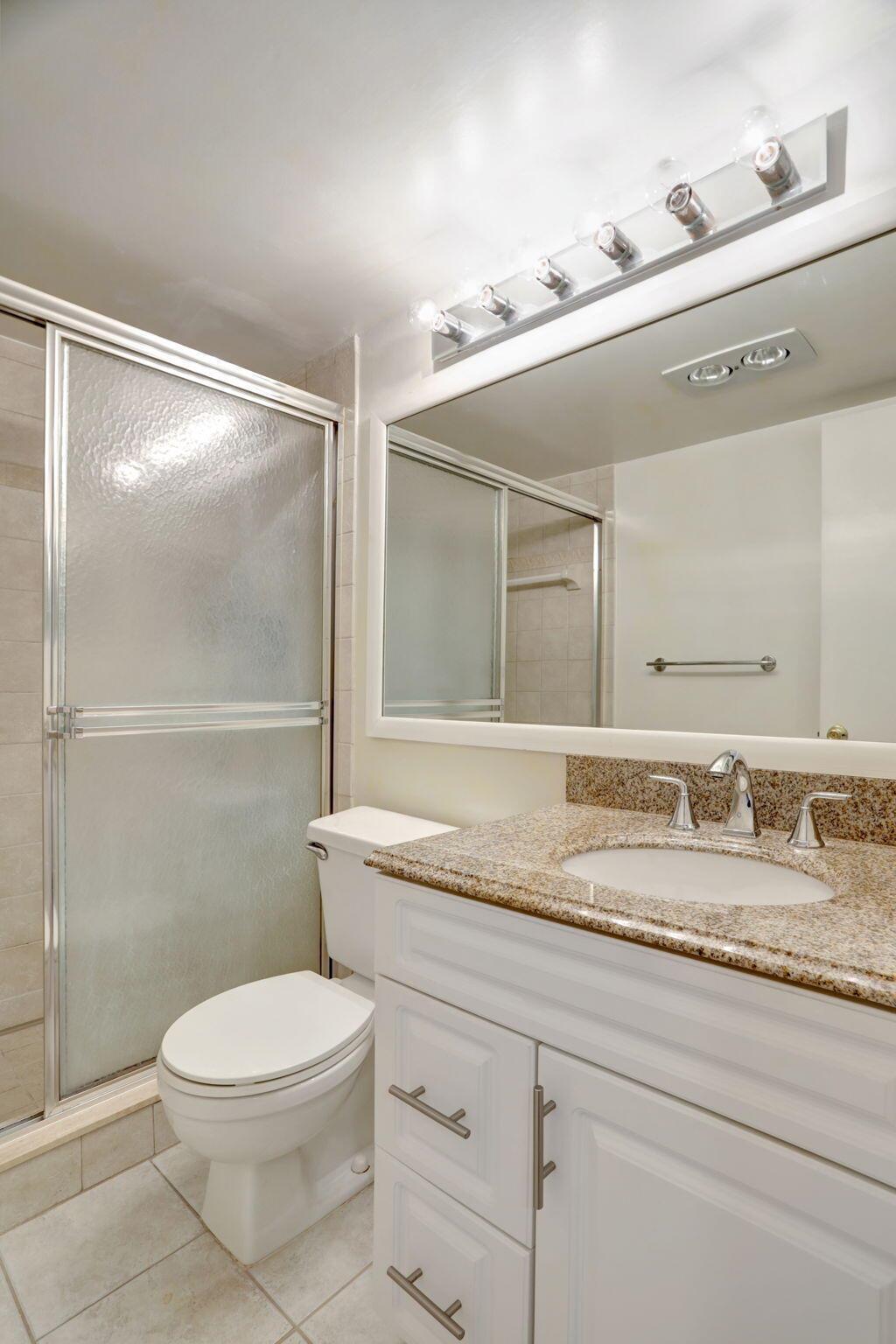 94 Newport F F Property Photo 6
